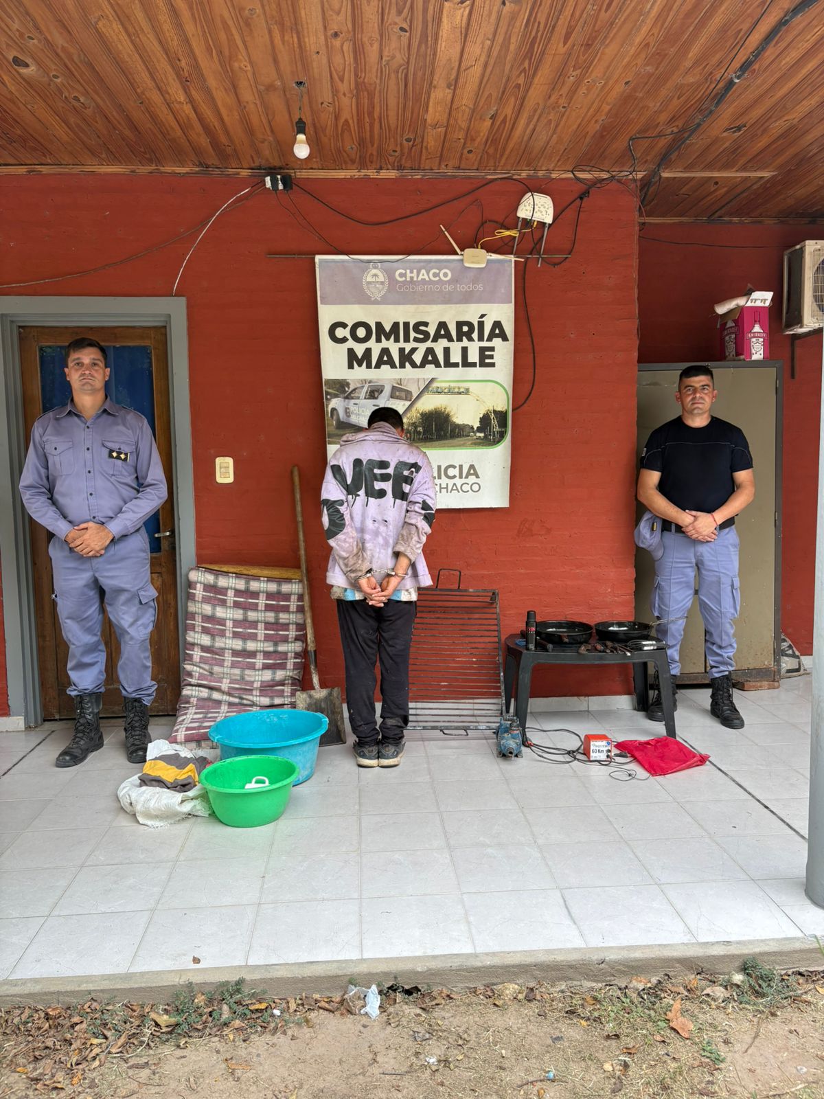 MAKALL&Eacute;: ESCLARECIERON DOS ROBOS Y DETUVIERON A UN HOMBRE QUE TEN&Iacute;A RESTRICCI&Oacute;N DE ACERCAMIENTO.