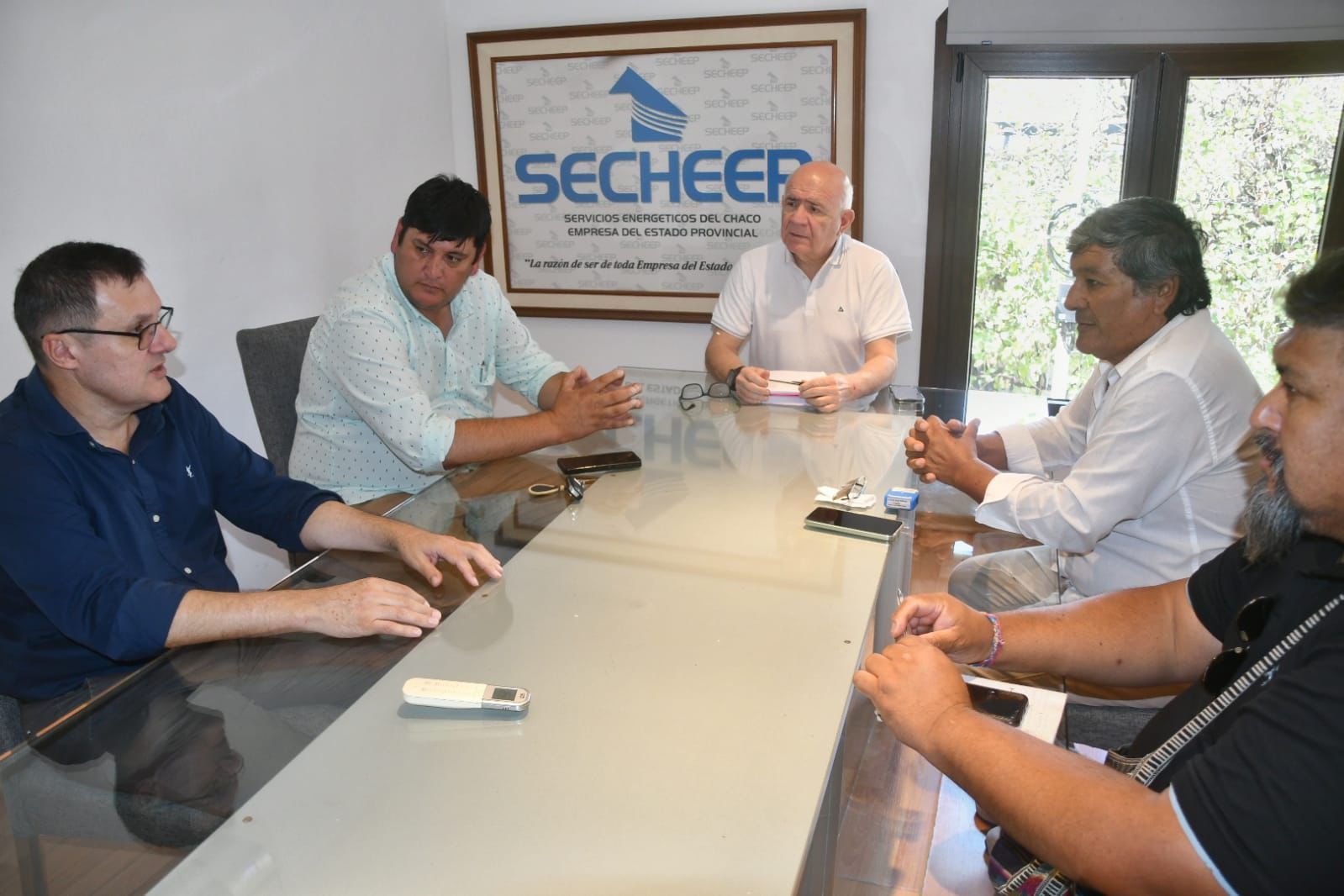 EL GOBIERNO PROVINCIAL DESMIENTE AL INTENDENTE DE COLONIA ABORIGEN Y RATIFICA QUE LAS OBRAS EL&Eacute;CTRICAS SIGUEN EN MARCHA.