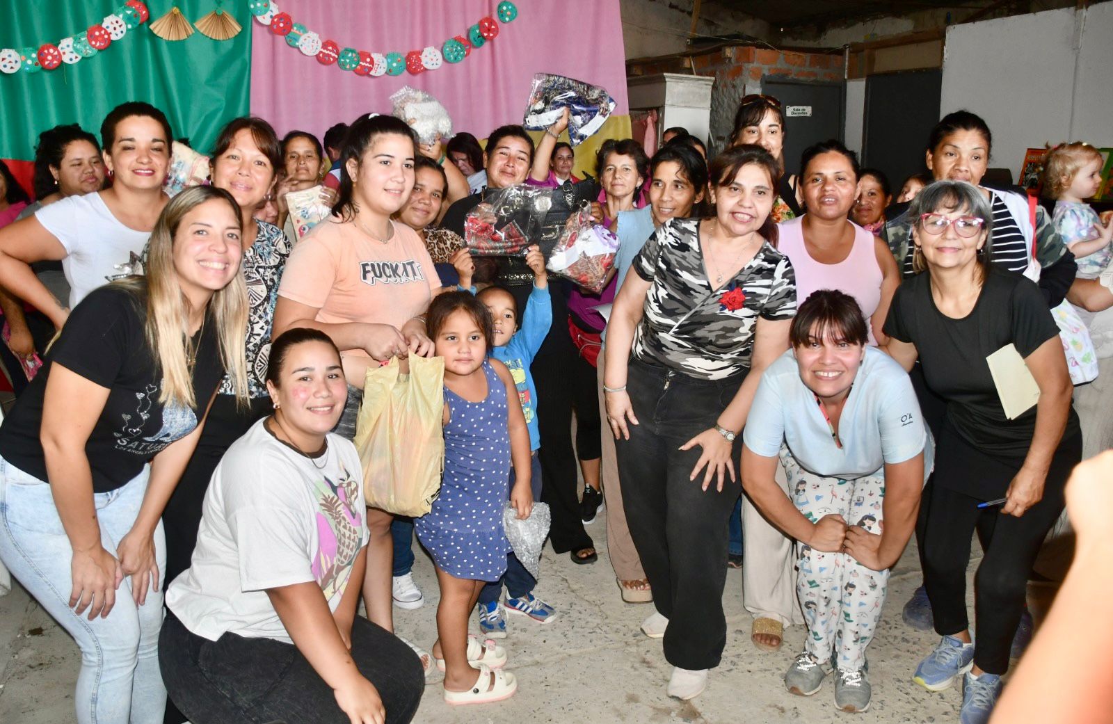 MES DE LA MUJER: REALIZARON CHARLA SOBRE SALUD Y VIOLENCIA DE G&Eacute;NERO EN VILLA PALERMO I. 