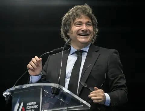 MILEI CERR&Oacute; EL MADRID ECONOMIC FORUM CON CR&Iacute;TICAS A PEDRO S&Aacute;NCHEZ Y ELEGIOS A TRUMP.