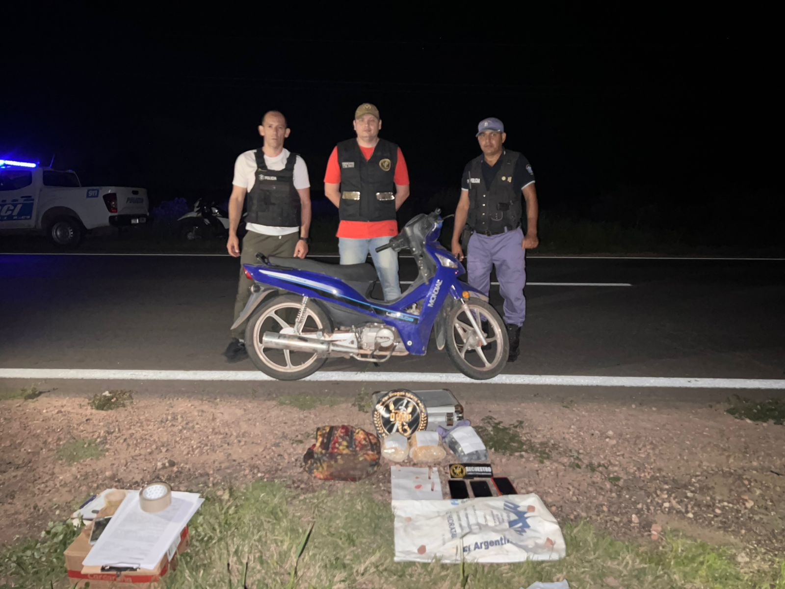 RUTA NACIONAL 16: OPERATIVO ANTIDROGAS: INCAUTAN MARIHUANA Y APREHENDEN A DOS PERSONAS.