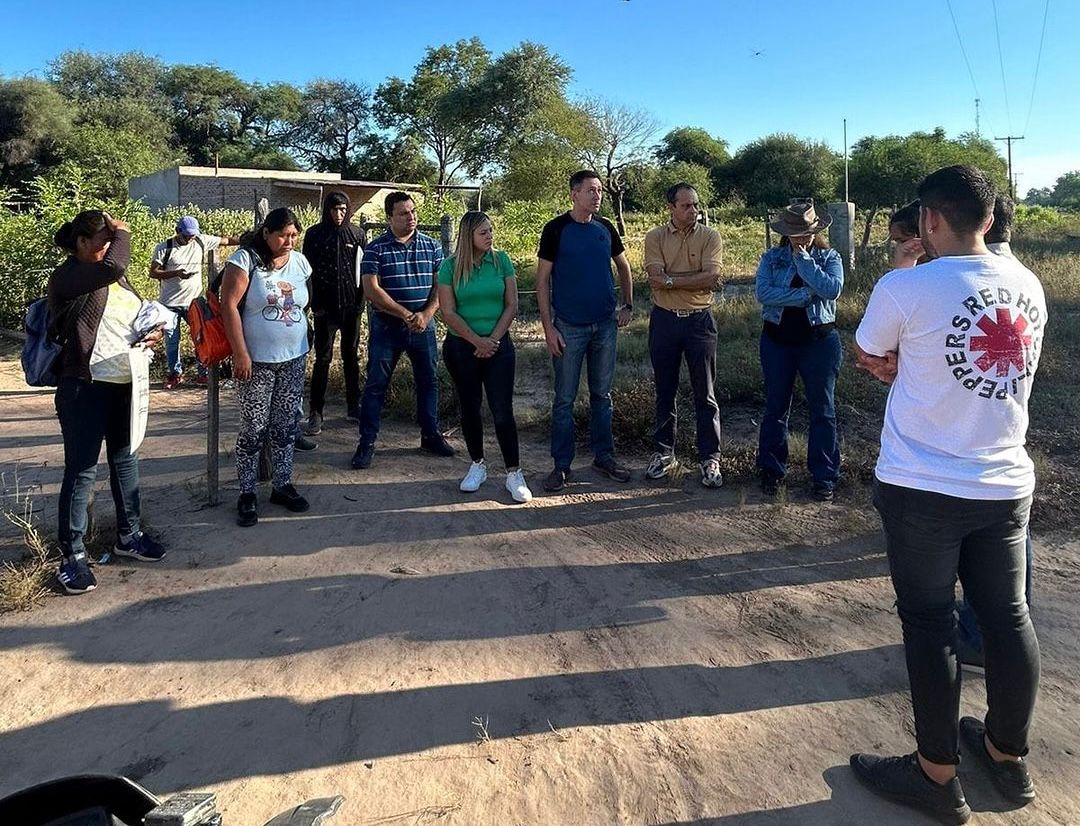 PROGRAMA ÑACHEC: LAS DIVERSAS ÁREAS DEL ESTADO PROVINCIAL REALIZARON TRABAJOS EN EL ESPINILLO.