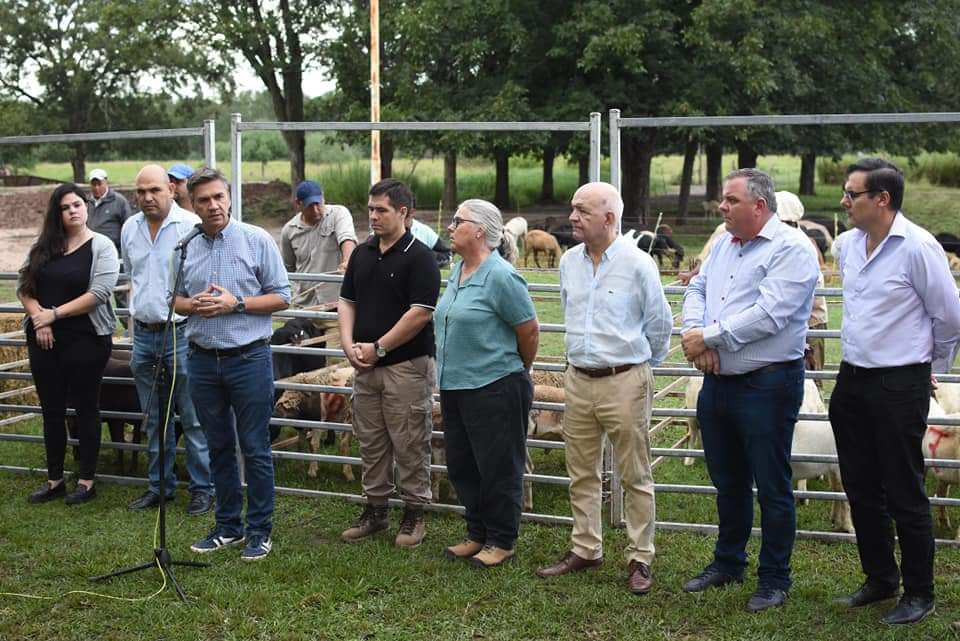 MAKALLÉ: ZDERO ENTREGÓ REPRODUCTORES CAPRINOS Y OVINOS Y REAFIRMÓ EL ACOMPAÑAMIENTO AL SECTOR PRODUCTIVO”.