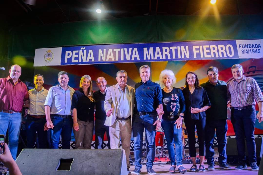 EL GOBERNADOR ACOMPAÑÓ EL 79° ANIVERSARIO DE LA PEÑA NATIVA MARTÍN FIERRO.