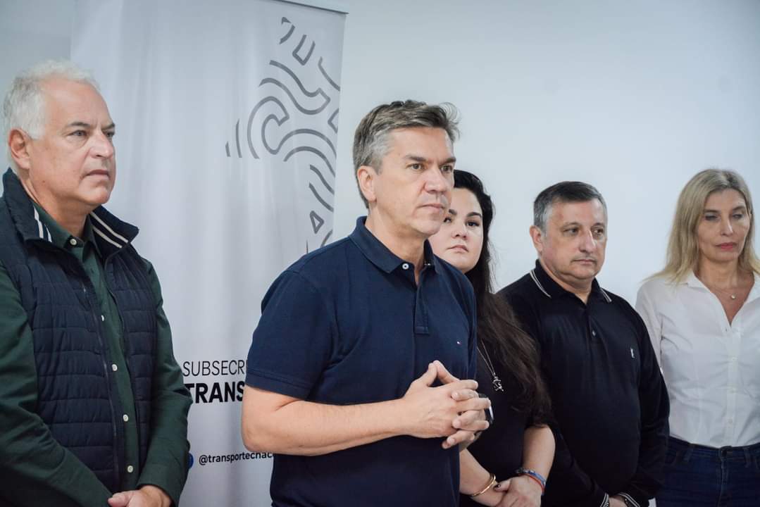 ENTREGA DEL BOLETO DOCENTE EN SÁENZ PEÑA: “APOYO FUNDAMENTAL PARA NUESTROS EDUCADORES”, DIJO EL GOBERNADOR.
