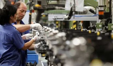 EL GOBIERNO ELIMINARÁ RETENCIONES A LA EXPORTACIÓN DE 1.000 PRODUCTOS INDUSTRIALES.