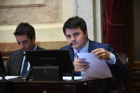 GODOY: "LA IZQUIERDA Y LOS K PRETENDE DECIDIR QUI&Eacute;N PUEDE HABLAR EN LA UNIVERSIDAD".