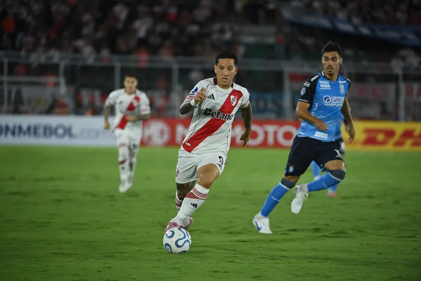 RIVER EMPAT&Oacute; EN SU DEBUT DE LA COPA SUDAMERICANA. 