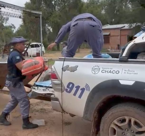 EL IMPENETRABLE: CONTIN&Uacute;A LA ASISTENCIA DEL GOBIERNO PROVINCIAL A FAMILIAS AFECTADAS POR INUNDACIONES.
