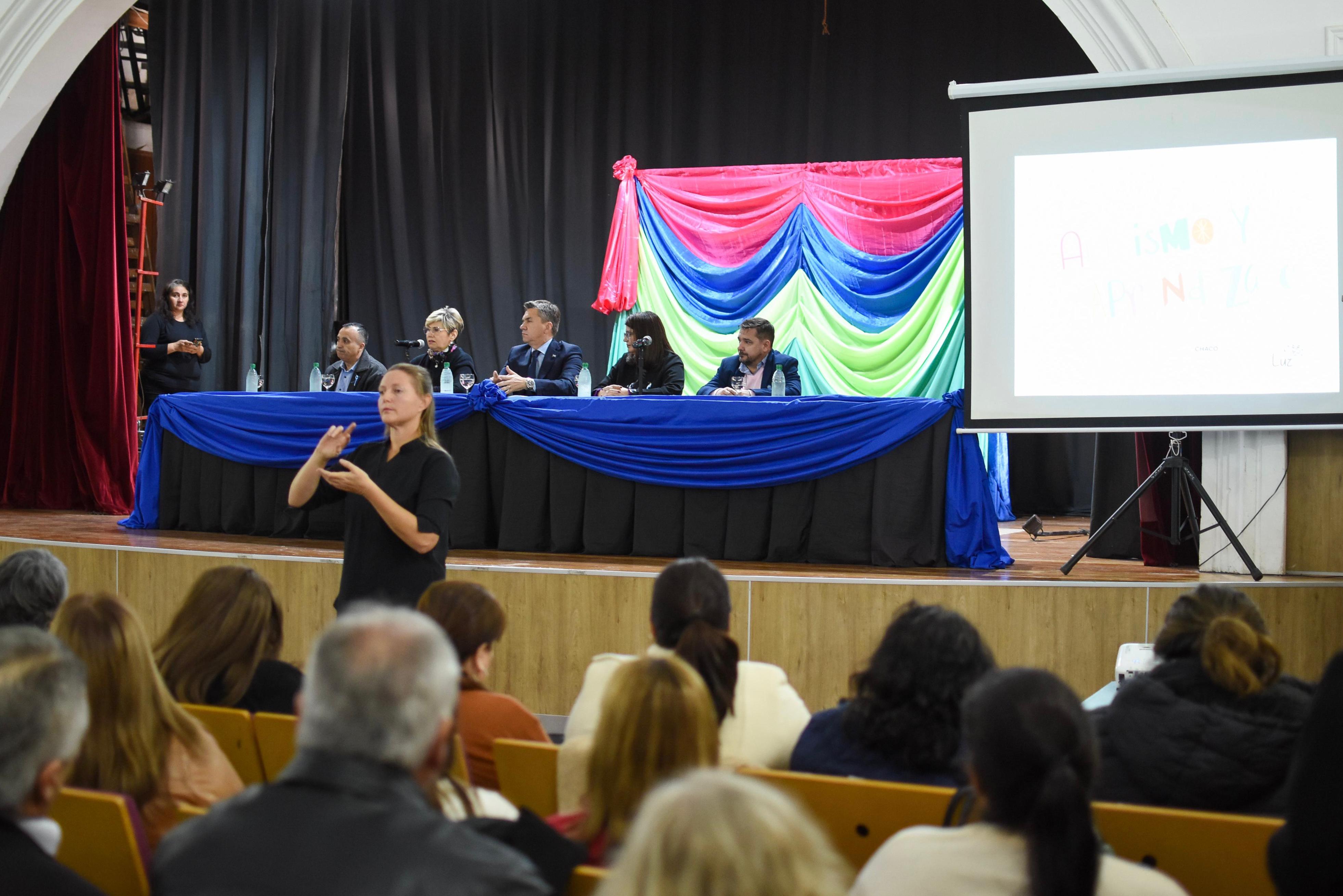 EL GOBERNADOR DIO APERTURA A LA JORNADA PROVINCIAL SOBRE ABORDAJES EN LA CONDICIÓN DEL ESPECTRO AUTISTA  