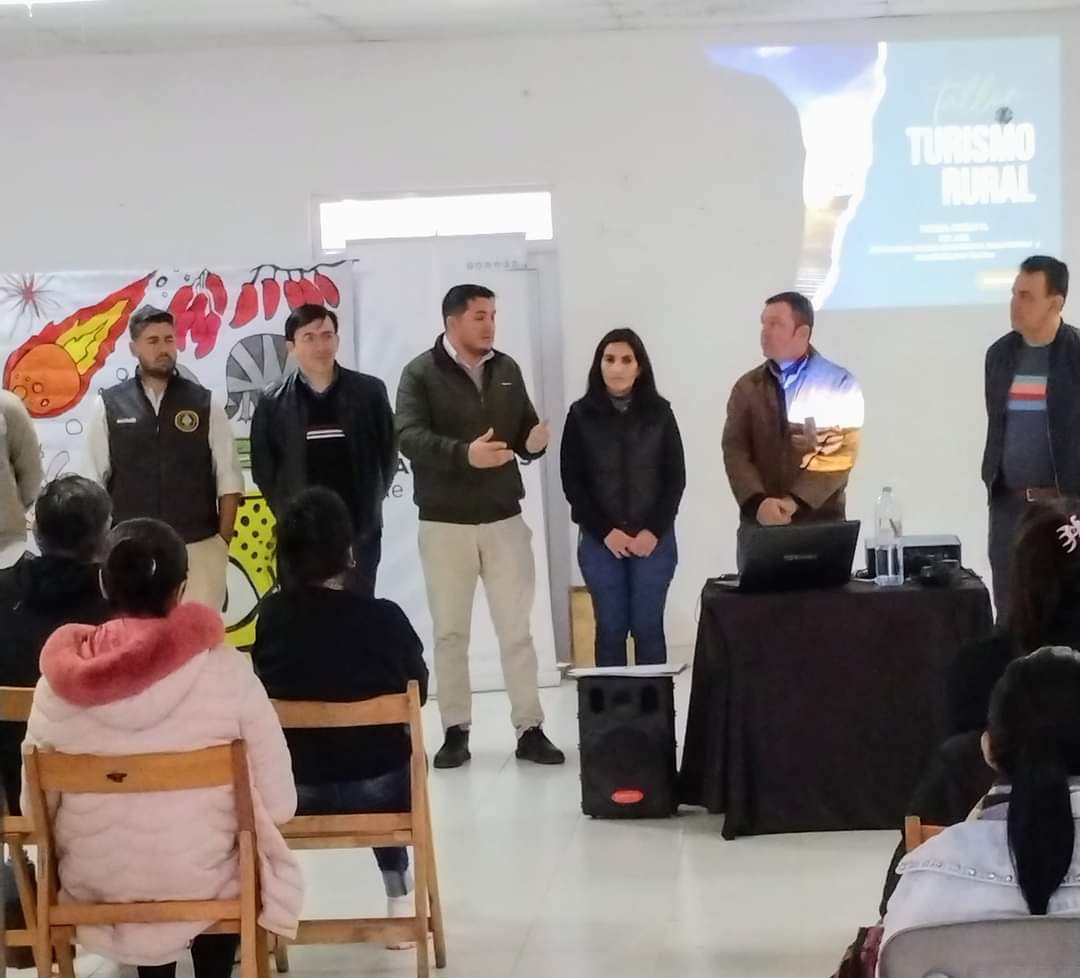 SE REALIZÓ UN TALLER DE CAPACITACIÓN SOBRE TURISMO RURAL EN MIRAFLORES.🐅 