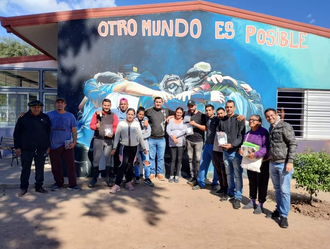 EL INTENDENTE DE MIRAFLORES CR. RAFAEL FRÍAS VISITÓ LA CASA COMUNITARIA 