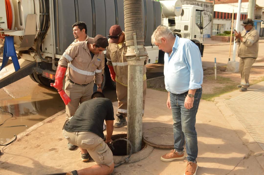 J.J. CASTELLI: SAMEEP RESTABLECIÓ EL SERVICIO DE CLOACAS.