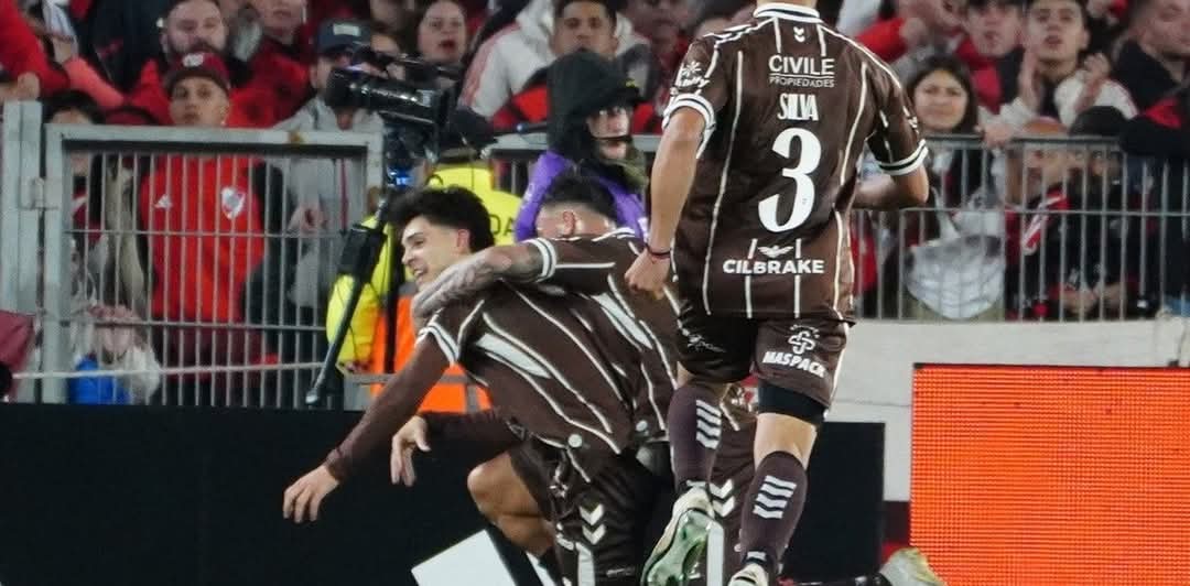 RIVER PERDIÓ POR PENALES Y PLATENSE DIO EL BATACAZO CLASIFICANDO A SEMIFINALES.