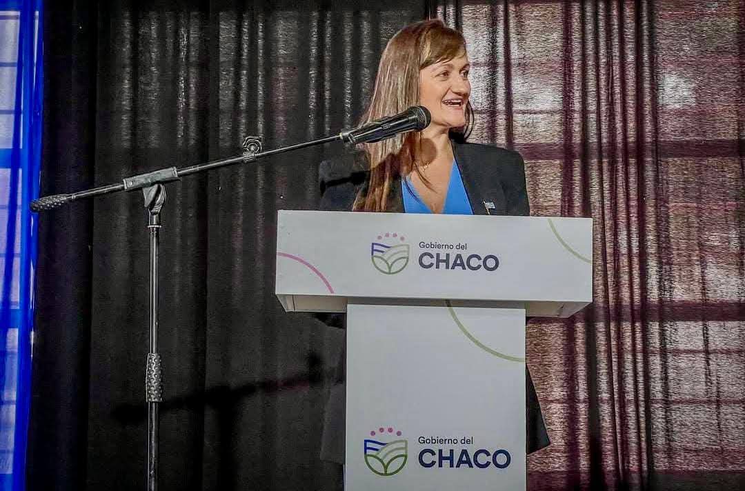GRAL PINEDO: LA VICEGOBERNADORA SCHNEIDER ENCABEZÓ EL ACTO POR EL 113º ANIVERSARIO DE LA CIUDAD Y POR EL 215 ANIVERSARIO DE LA REVOLUCIÓN DE MAYO.