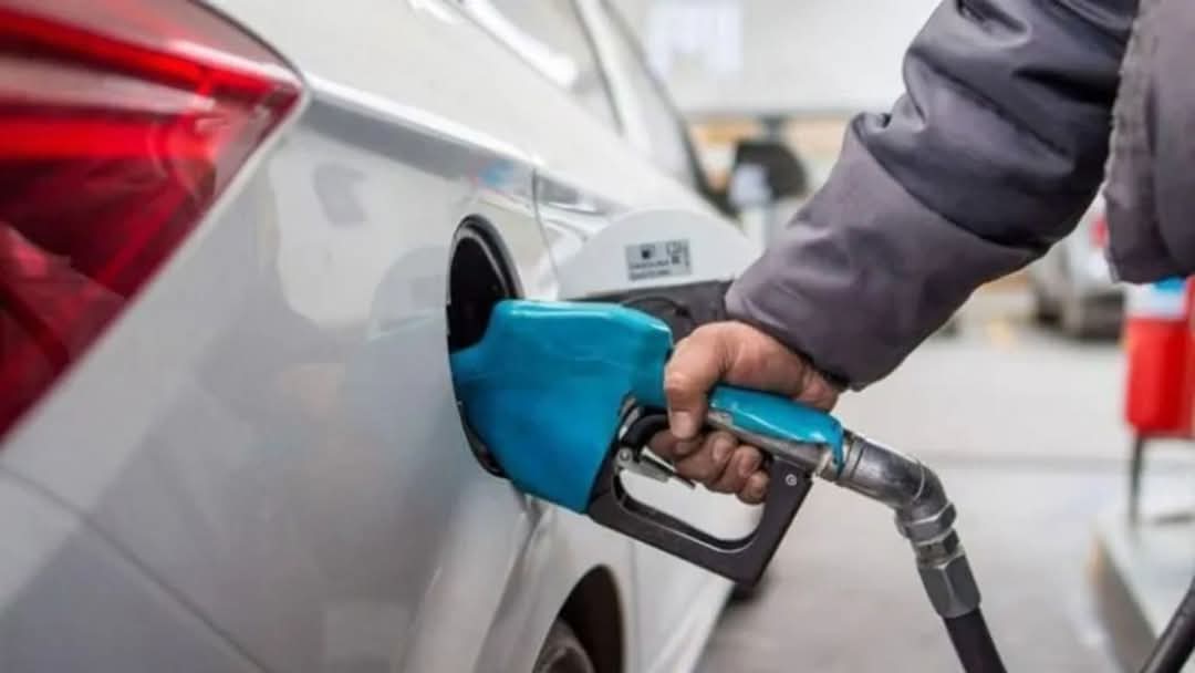 ECHARON A EMPLEADO PÚBLICO ACUSADO EN 2022 POR LA FALTANTE DE VALES DE COMBUSTIBLES.