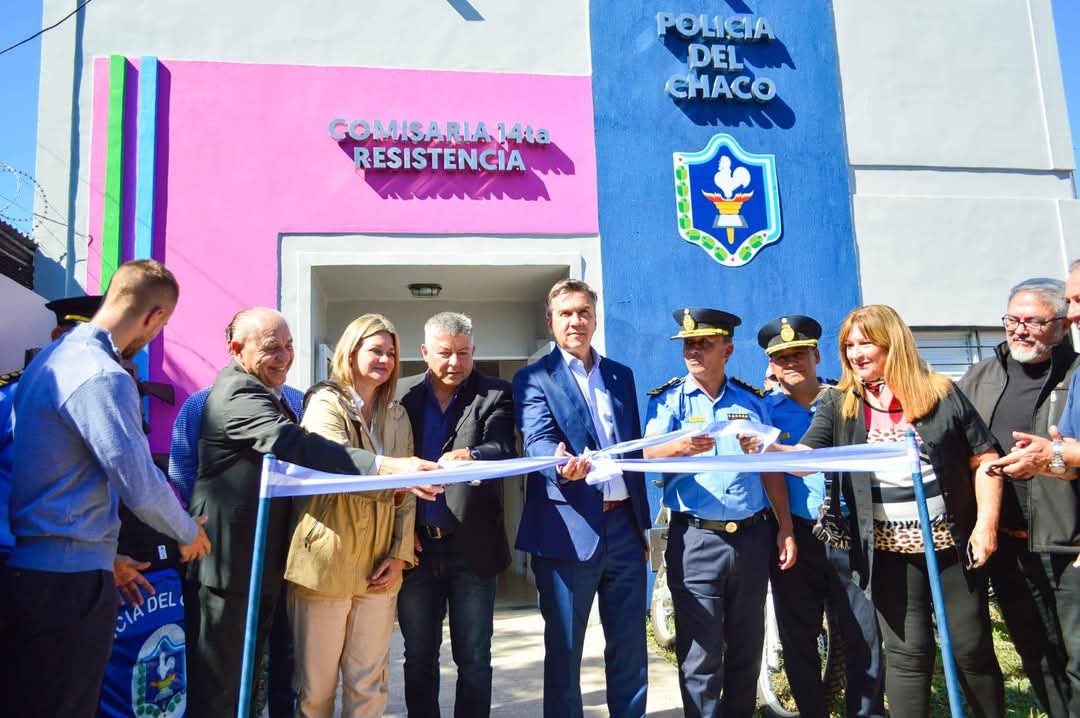 NUEVA COMISARÍA EN RESISTENCIA: “EL DESAFÍO ES GARANTIZAR MÁS SEGURIDAD PARA QUE LA GENTE VIVA TRANQUILA”, DIJO EL GOBERNADOR.