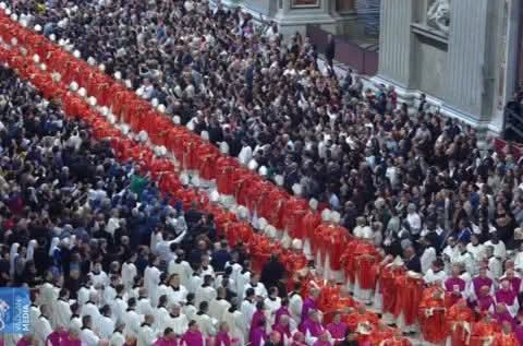 EL CÓNCLAVE PARA ELEGIR AL SUCESOR DEL PAPA FRANCISCO YA ESTÁ EN MARCHA.