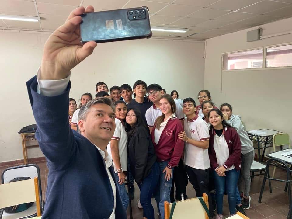INVERSIÓN EN EDUCACIÓN: EL GOBIERNO PROVINCIAL REACTIVA Y FINALIZA LA REFACCIÓN DE OCHO ESCUELAS EN QUITILIPI.