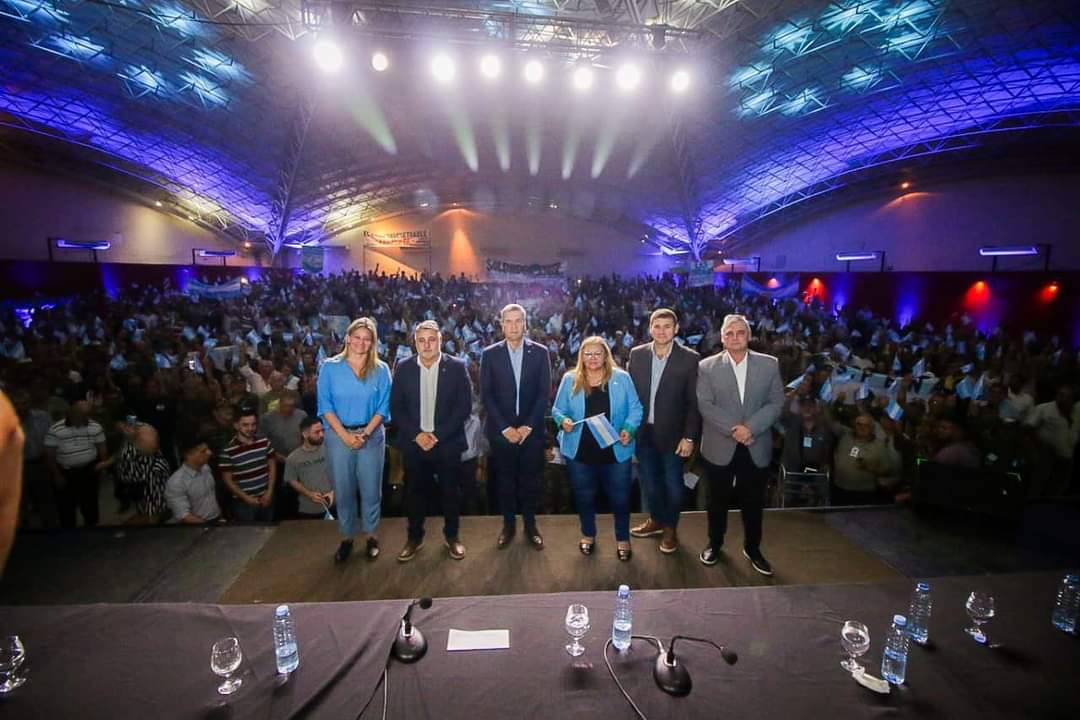 DÍA DE LA AFIRMACIÓN DE LOS DERECHOS ARGENTINOS SOBRE MALVINAS: EL GOBERNADOR FIRMÓ UN ACUERDO QUE BENEFICIA A SOLDADOS CONTINENTALES.