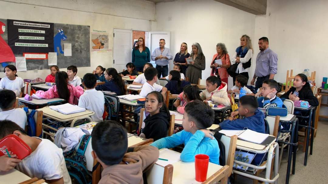 EDUCACIÓN REALIZA EL SEGUIMIENTO Y MONITOREO A LAS ESCUELAS PÚBLICAS DE GESTIÓN  SOCIAL.