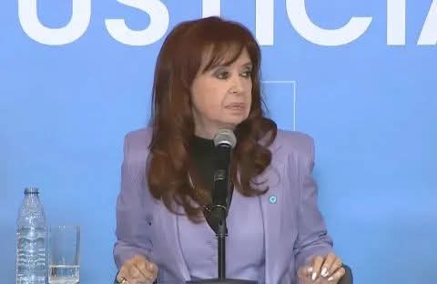 CRISTINA KIRCHNER TIENE CINCO DÍAS HÁBILES PARA PRESENTARSE EN COMODORO PY PARA SU DETENCIÓN.
