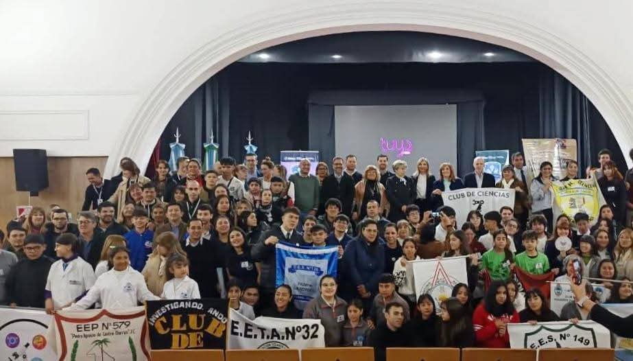 EDUCACIÓN ORGANIZÓ EL ENCUENTRO PROVINCIAL DE CLUBES DE CIENCIAS “CIENTÍFICOS POR UN DÍA”.