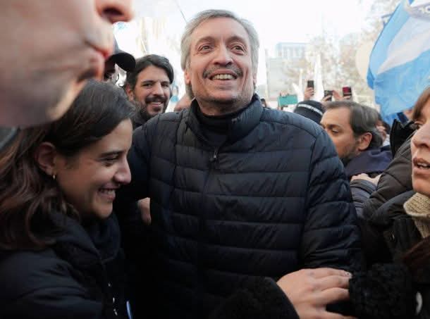 MÁXIMO KIRCHNER NO DESCARTÓ REEMPLAZAR A CFK COMO CANDIDATO A LEGISLADOR BONAERENSE.