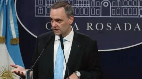 EL GOBIERNO NACIONAL ELIMINÓ EL ASUETO POR EL DÍA DEL TRABAJADOR DEL ESTADO.