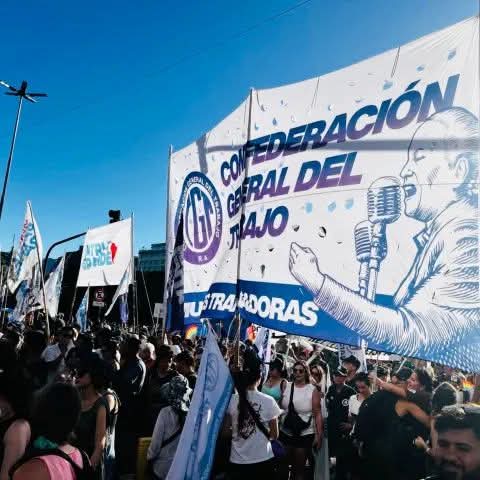 UNA JUEZA LABORAL ANULÓ ARTÍCULOS DE UN DNU DE MILEI QUE LIMITABAN EL DERECHO A HUELGA.