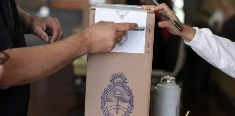SANTA FÉ VA A LAS URNAS: SE ELIGE: INTENDENTES Y CONCEJALES 