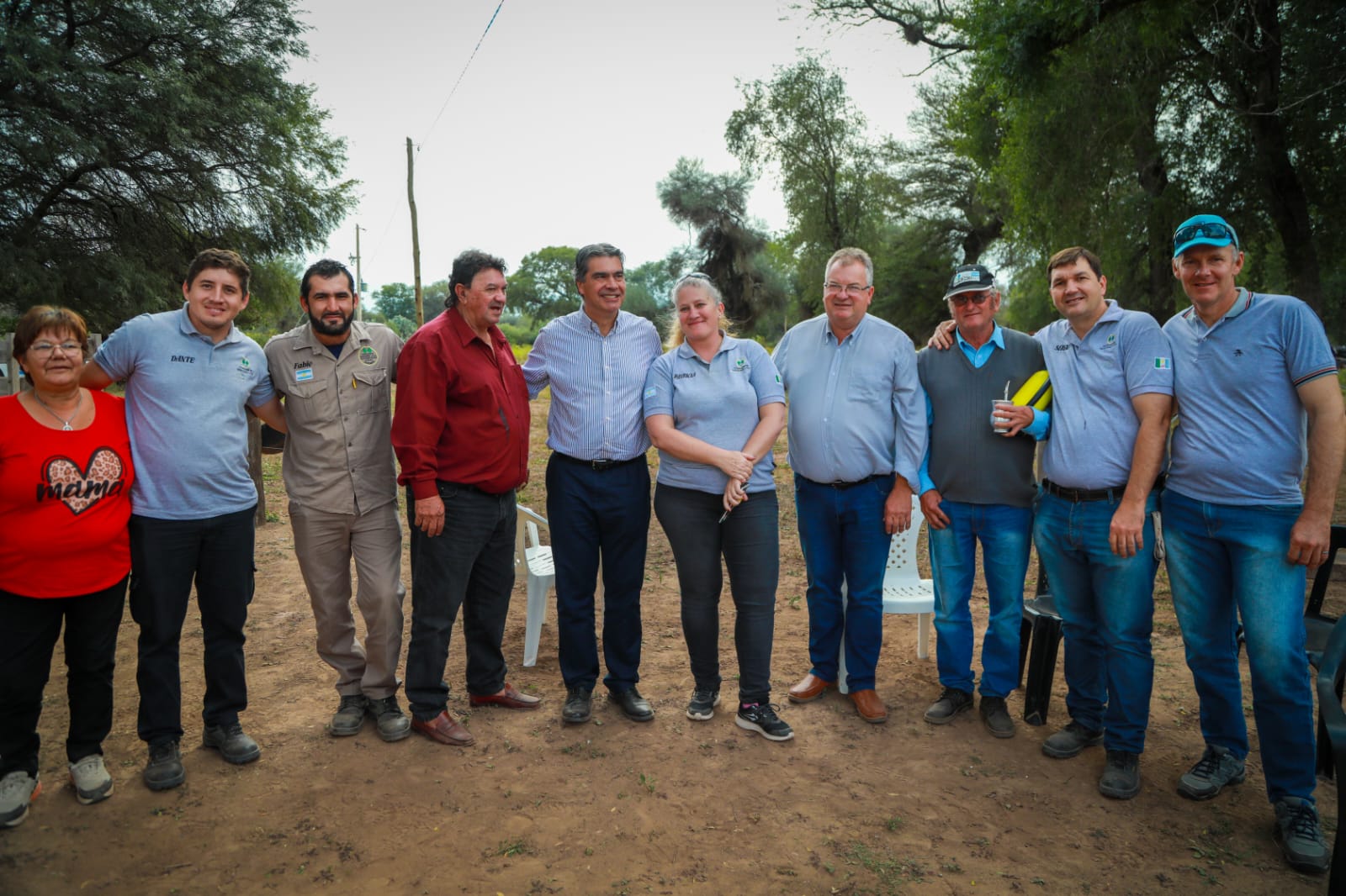EN CASTELLI, CAPITANICH ENTREGÓ VIVIENDAS, INAUGURÓ UN CENTRO DE SALUD Y NUEVA LÍNEA DE ELECTRIFICACIÓN RURAL.