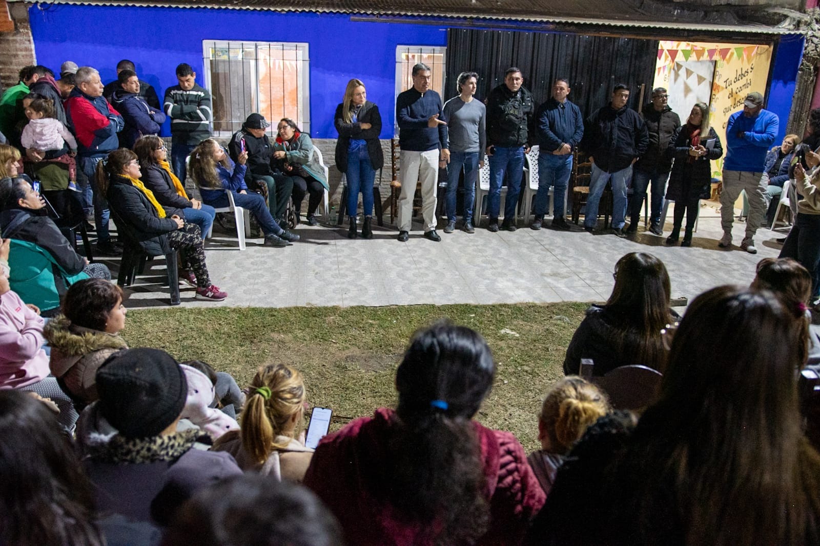 MEJORAS Y PROPUESTAS: EN BARRANQUERA, CAPITANICH SE REUNIÓ CON VECINOS Y VECINAS PARA DEFINIR OBRAS E INTERVENCIONES PRIORITARIAS. 