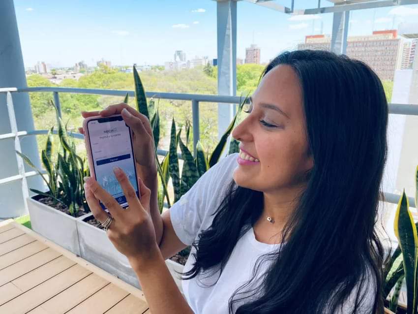 EL NBCH RECUERDA QUE SUS SERVICIOS DIGITALES PARA HACER PAGOS Y TRANSFERENCIAS FUNCIONAN LAS 24 HORAS. 