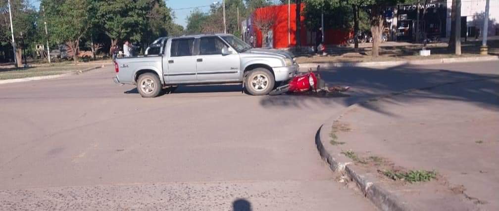MIRAFLORES: ACCIDENTE DE TRÁNSITO: COLISIÓN ENTRE UNA CAMIONETA Y UNA MOTOCICLETA SOBRE AVENIDA SAN MARTÍN. 