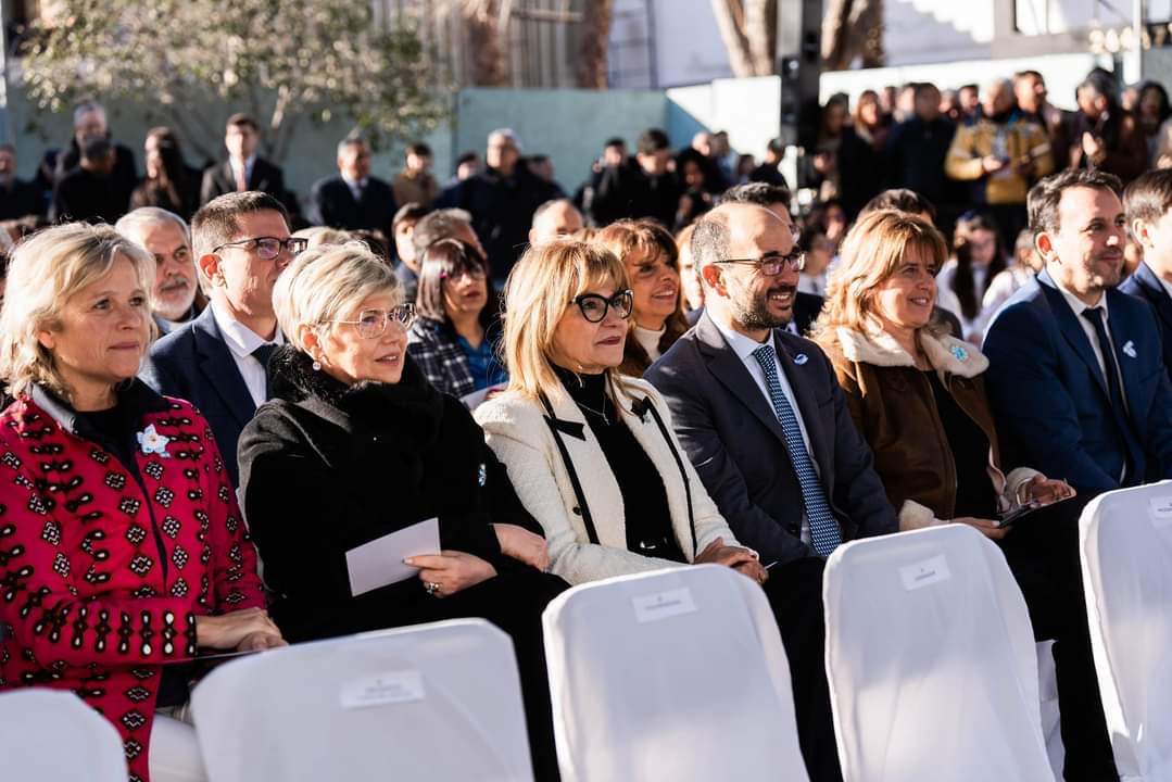 PLAN NACIONAL DE ALFABETIZACIÓN: “LA LECTURA COMPRENSIVA ES UNA CUESTIÓN VITAL PARA QUE LOS CHICOS PUEDAN PENSAR Y SER LIBRES”, DIJO NAIDENOFF.