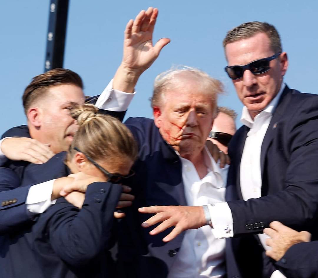 CONMOCIÓN EN EE.UU: DONALD TRUMP FUE HERIDO EN UN ATENTADO DURANTE UN ACTO DE CAMPAÑA EN PENSILVANIA.