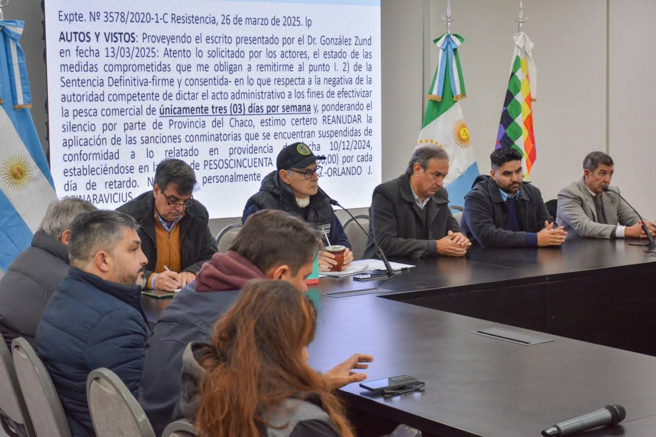 PRODUCCIÓN SE REUNIÓ CON PESCADORES COMERCIALES PARA INFORMAR SOBRE LA NORMATIVA VIGENTE.