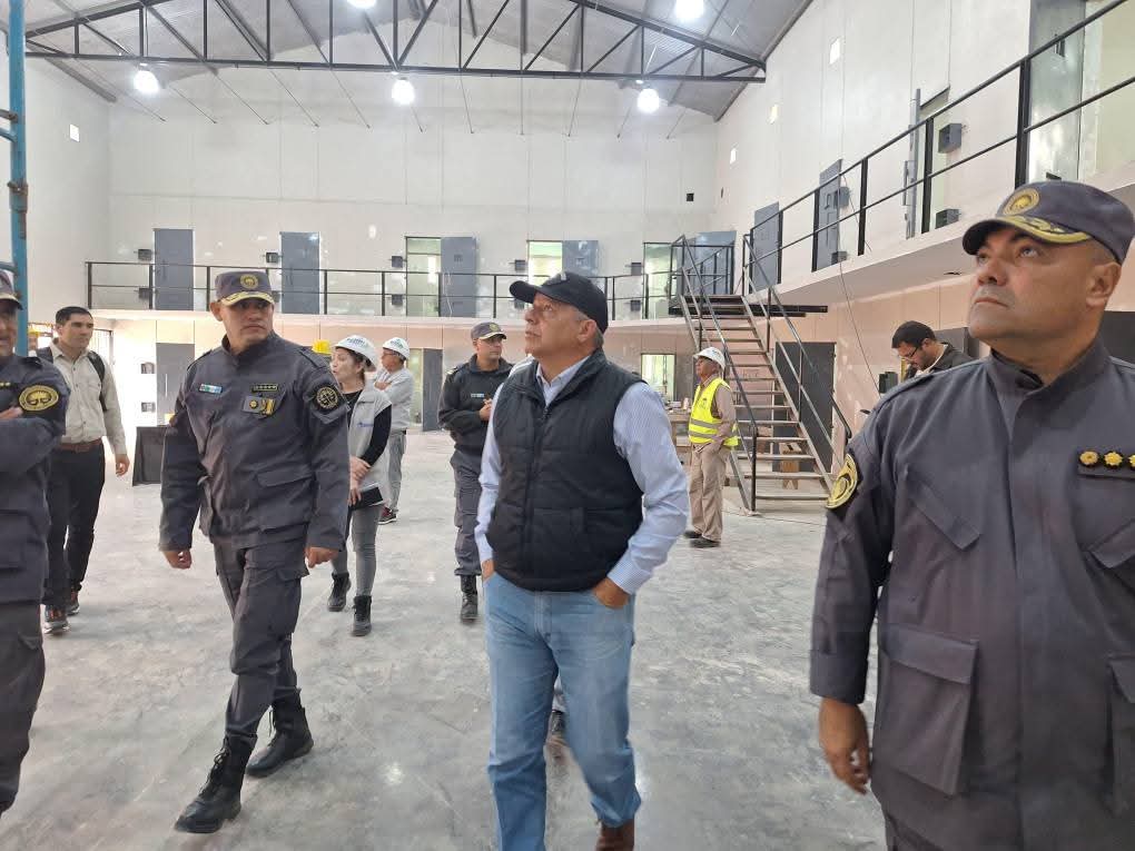 PLAN PROVINCIAL DE SEGURIDAD: MATKOVICH  SUPERVISÓ EL AVANCE DE LAS OBRAS EN EL SERVICIO PENITENCIARIO N° II DE SÁENZ PEÑA.