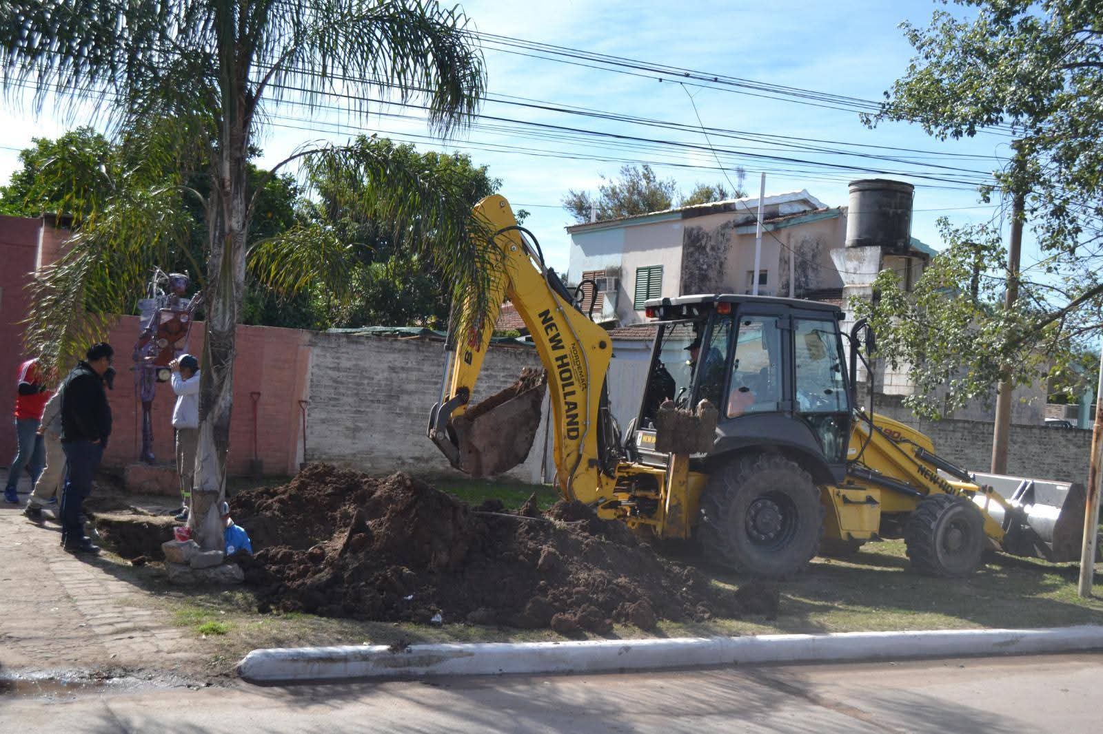 COMPROMISO CON LA GENTE: SAMEEP MEJORA  EL ACCESO AL AGUA EN LOS BARRIOS DE VILLA ÁNGELA.