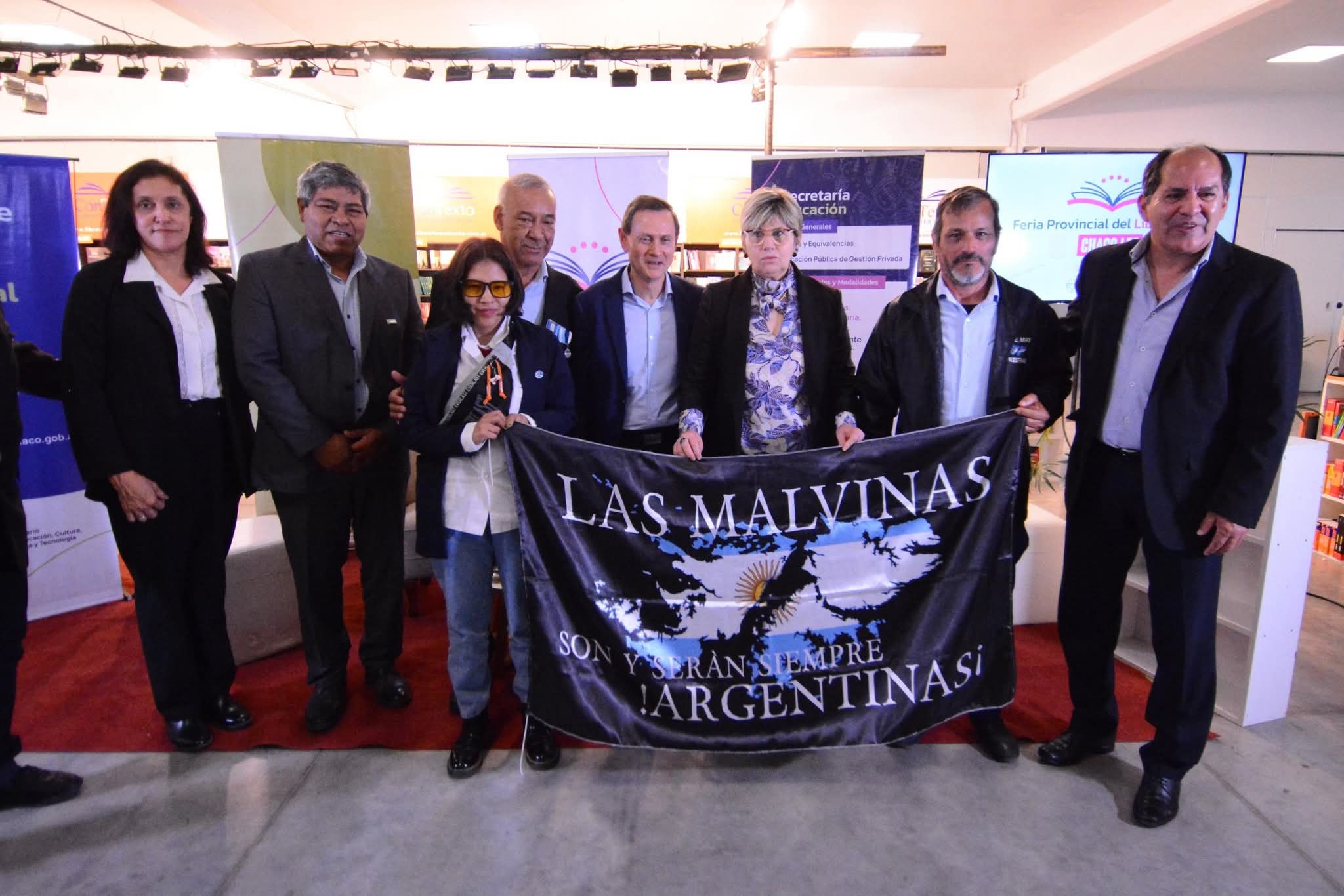 EDUCACIÓN PRESENTÓ LA OLIMPIADA PROVINCIAL HISTORIA DE MALVINAS EN LA FERIA DEL LIBRO.