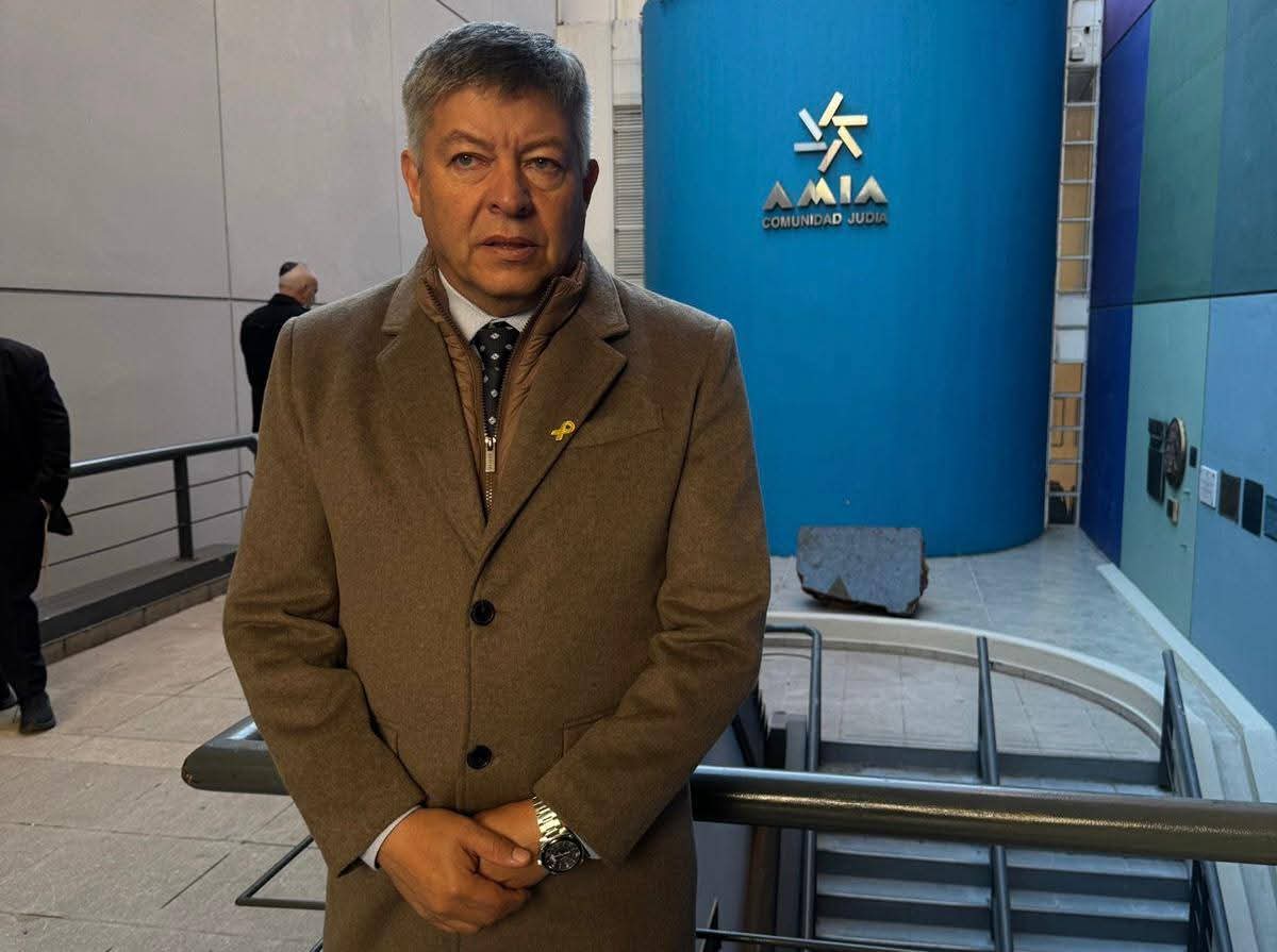 BUENOS AIRES: EL MINISTRO MATKOVICH PARTICIPÓ DEL ACTO HOMENAJE A LAS VÍCTIMAS DEL  ATENTADO A LA AMIA.