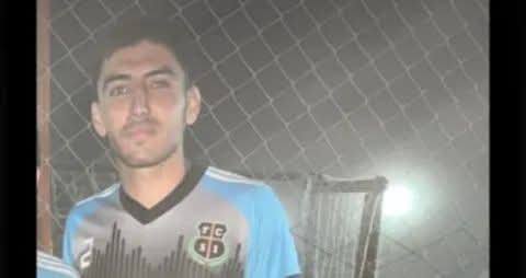 FUERTE ESPERANZA: UN JÓVEN DE 22 AÑOS MURIÓ MIENTRAS JUGABA UN PARTIDO DE FÚTBOL.