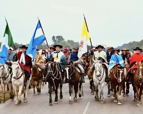ZDERO EN EL FINAL DE LA CABALGATA DE LA FE: 