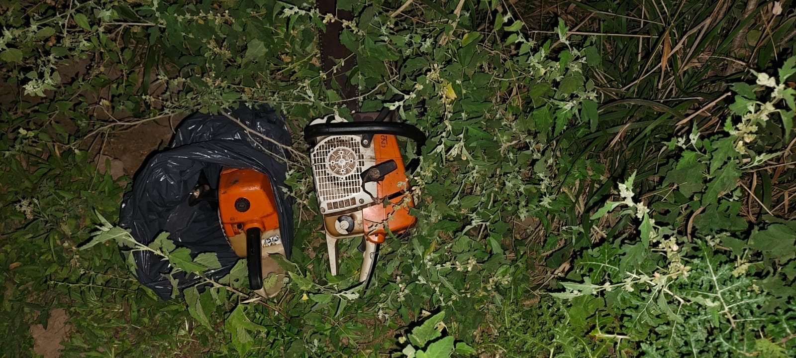 PERSONAL POLICIAL RECUPERA ELEMENTOS SUSTRAÍDOS DE UN TALLER MECÁNICO EN MIRAFLORES. 