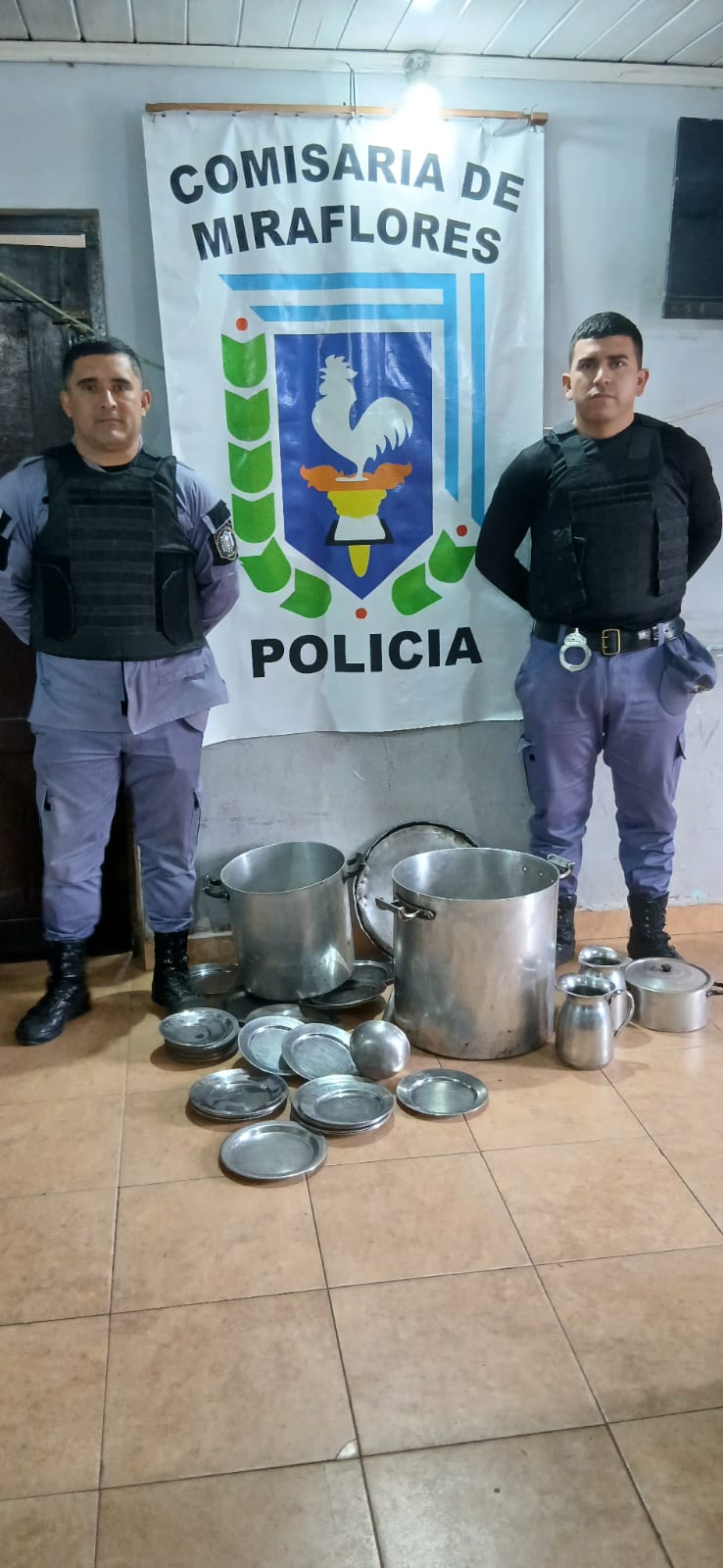 POLICIA LOCAL RECUPERA ELEMENTOS ROBADOS EN INSTITUCIONES EDUCATIVAS DE MIRAFLORES. 