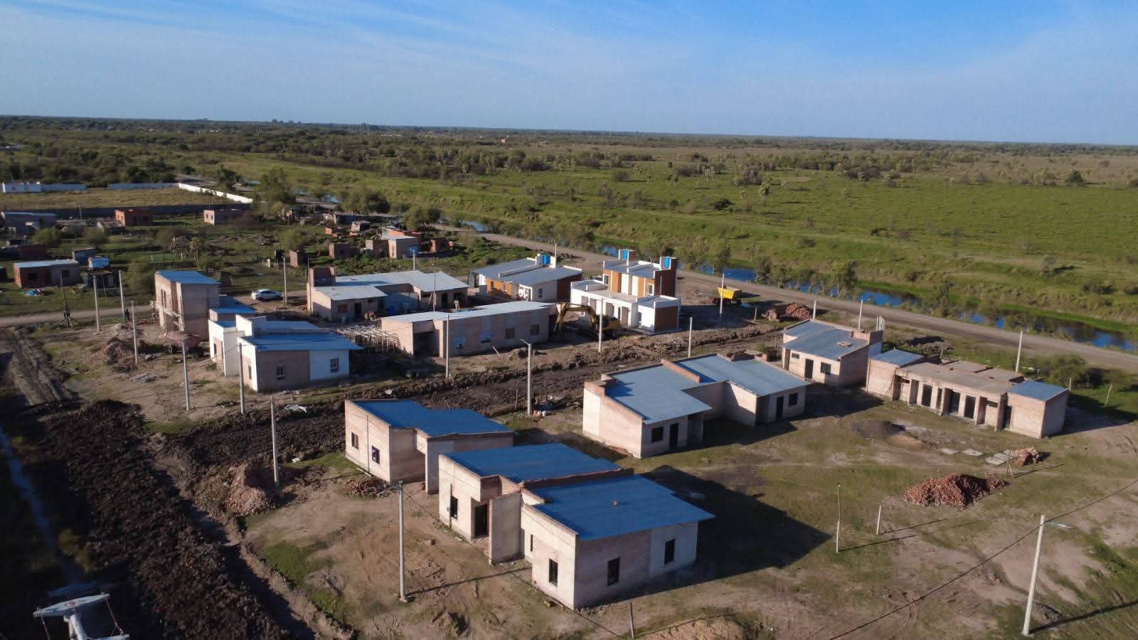 PROGRAMA PROVINCIAL DE VIVIENDAS: AVANZAN LAS OBRAS EN LA CHACRA 214 DE RESISTENCIA.