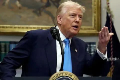 TRUMP PIDIÓ A HAMAS RENDIRSE PARA A ACELERAR EL FIN DE LA CRISIS EN GAZA.