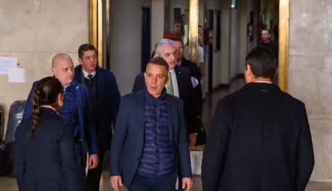 ALBERTO FERNÁNDEZ VUELVE A DECLARAR EN LA CAUSA SEGUROS.