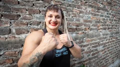 A LOS 47 AÑOS, FALLECIÓ ALEJANDRA 